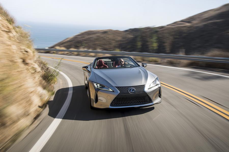  Lexus LC500 Convertible 2020 года  (NA) (фото 29 из 42)